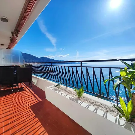 Апартаменты Le Coq Eden - Air Conditioning - Seafront