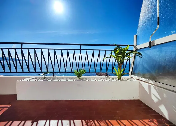 Le Coq Eden - Air Conditioning - Seafront *